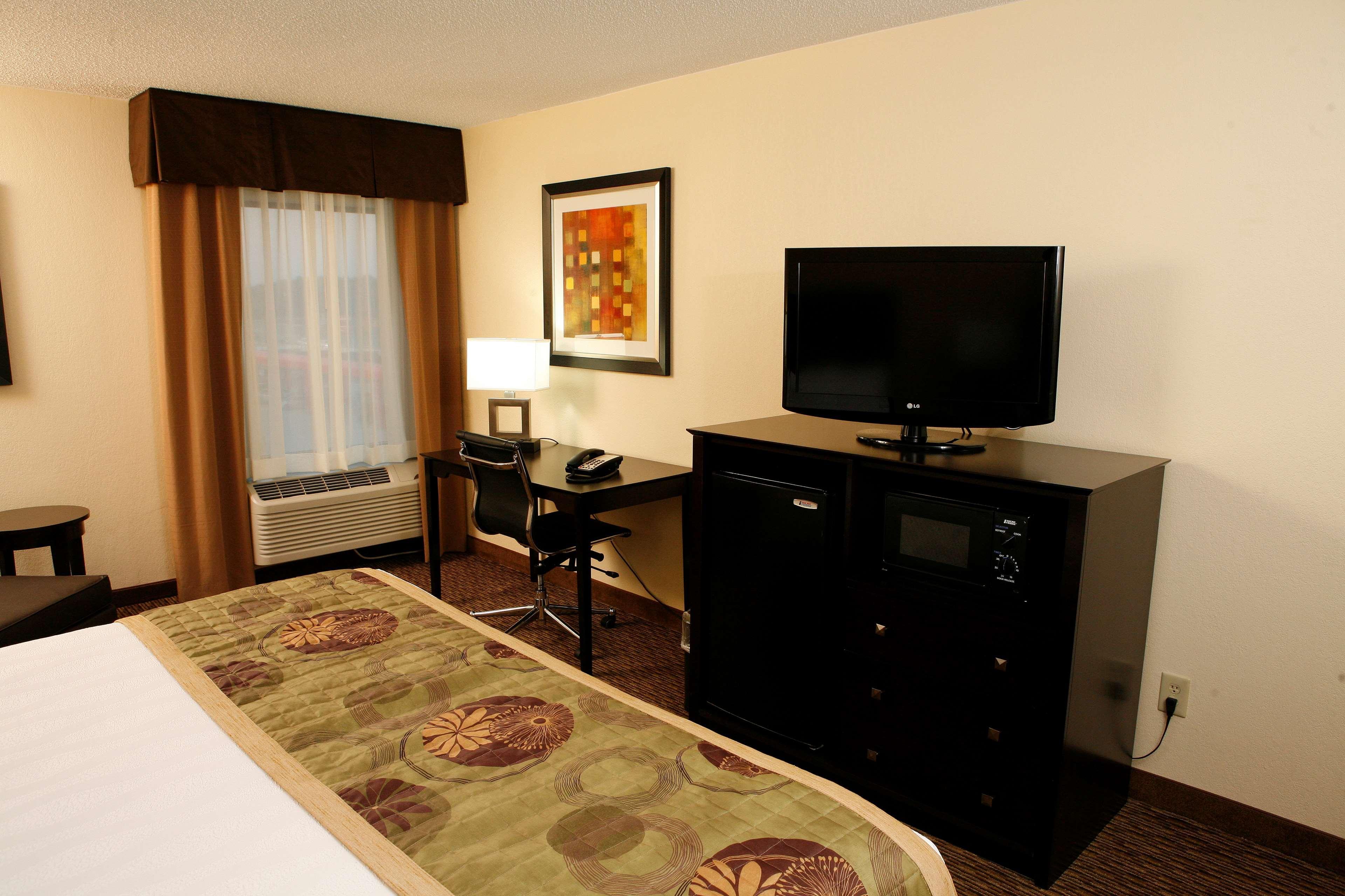 Best Western Plus Goldsboro Exterior foto